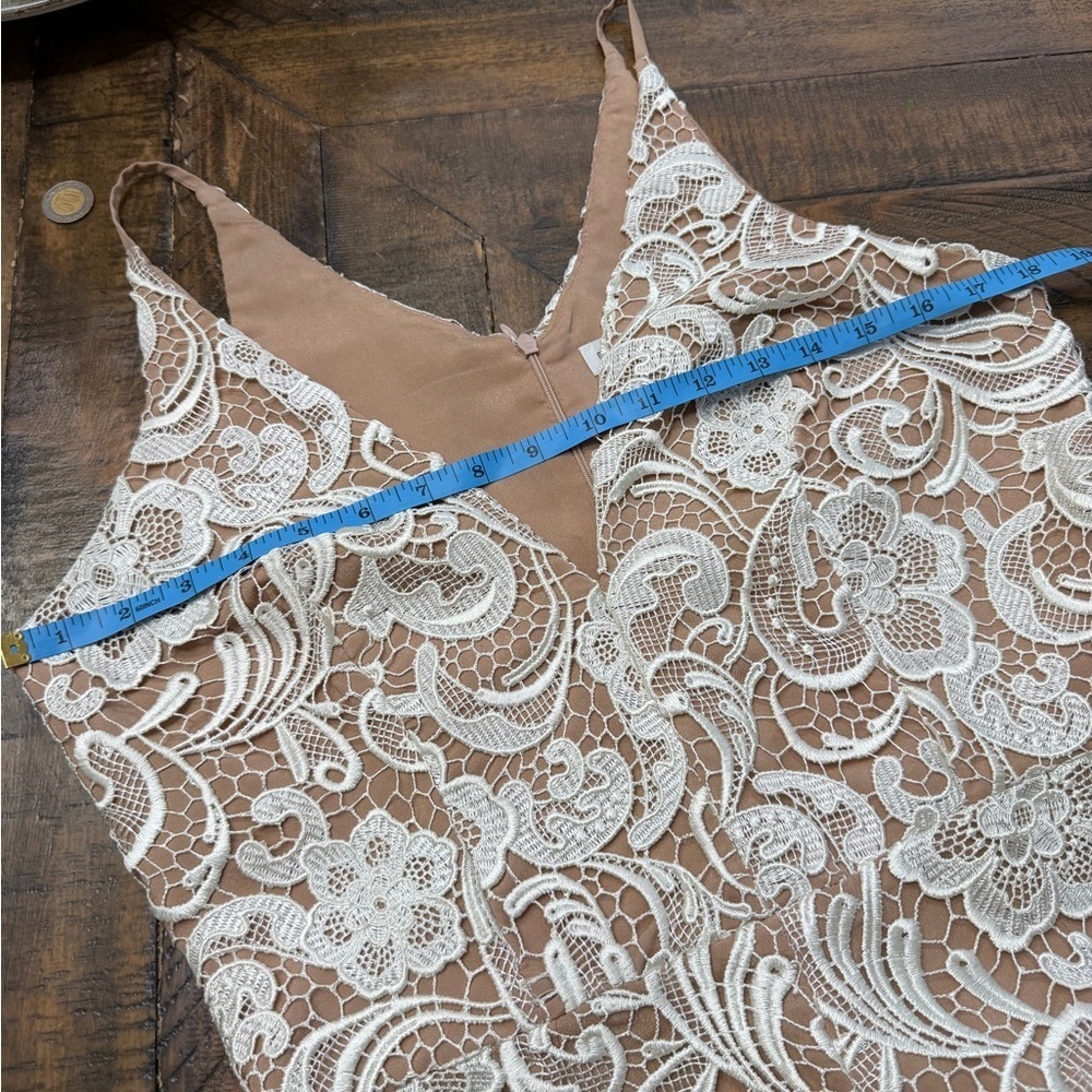 Dress the Population Marion Lace Jumpsuit in Cream - Picture 9 of 11
